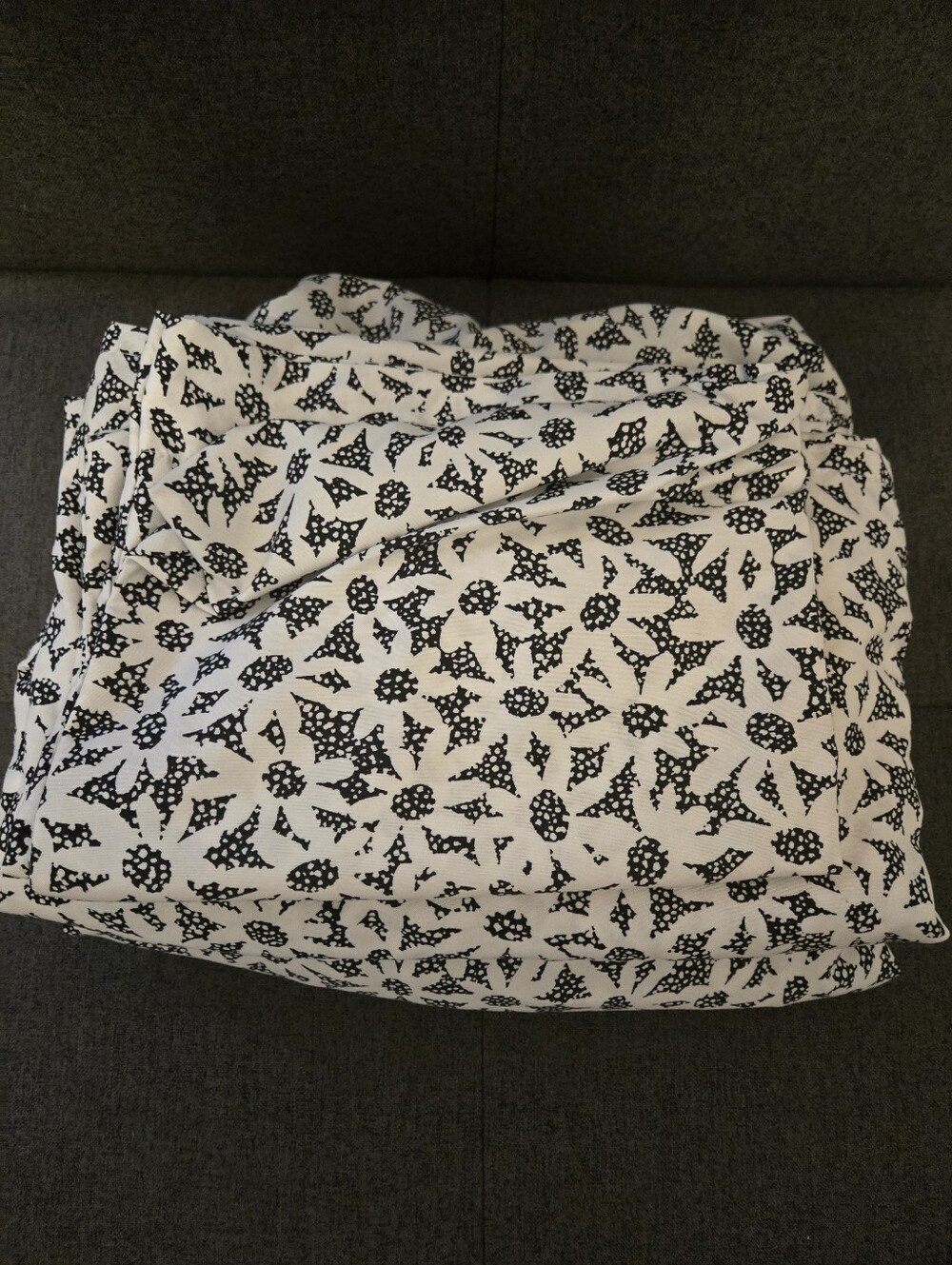 Black & White Floral Print XL Twin Sheet Set